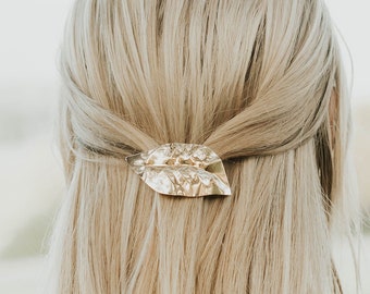 Simple leaf design hair barrette in gold or silver | Minimalist hair clip hair accessories