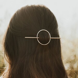 Minimalist Hair Slide with Stick | Geometric Hair Clip | Round Barrette | Circle Hair Slide | Boho Hair Clip | Bridesmaid Hair Bun Holder