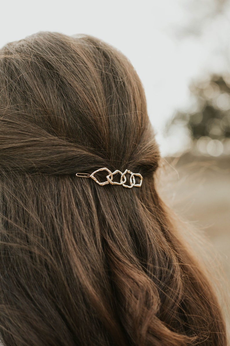 Minimalist four-ring hair clip, Gold or silver metal hair clip, Simple chain irregular circles hair clip hair accessories hair barrette Gold