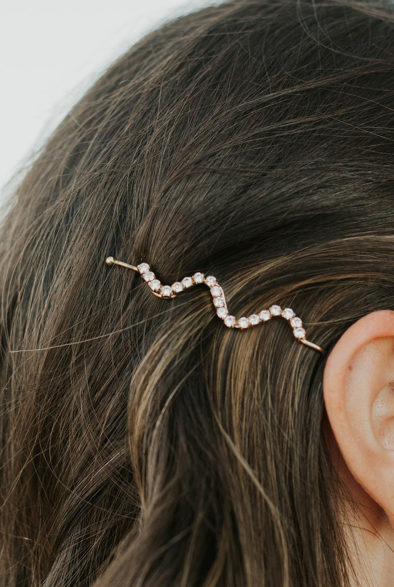 Dainty faux diamond wavy bobby pin for women's hair accessories image 2