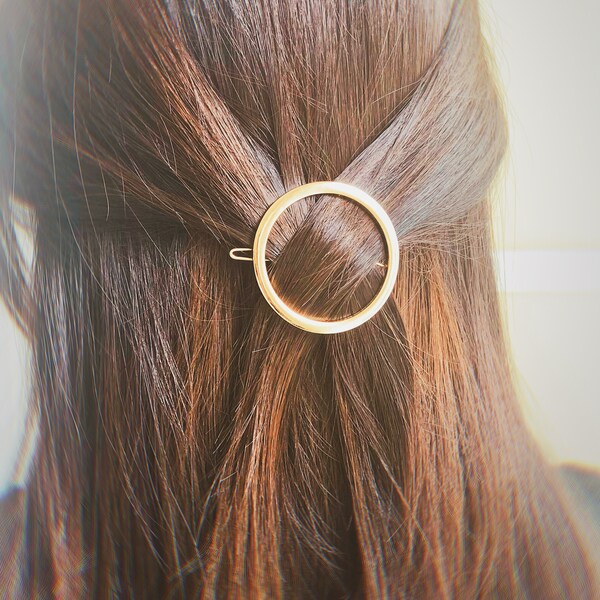 Circle Hair Clip | Hollow Geometric Hoop Round Gold or Silver Metal Hair Pin | Minimalist Boho Everyday Accessory School Work Hairstyle