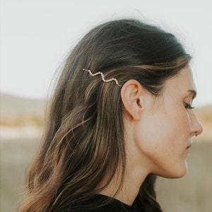 Dainty faux diamond wavy bobby pin for women's hair accessories image 1