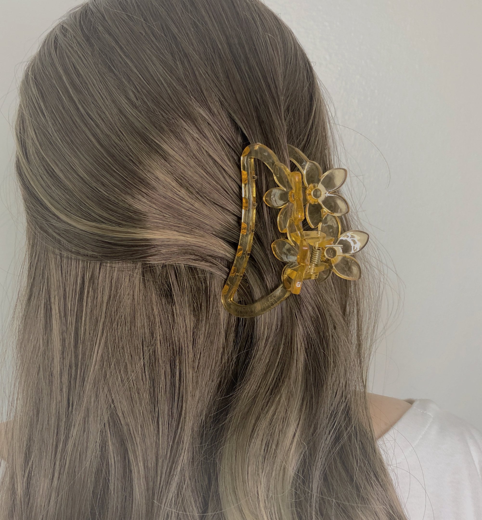 lv hair clips
