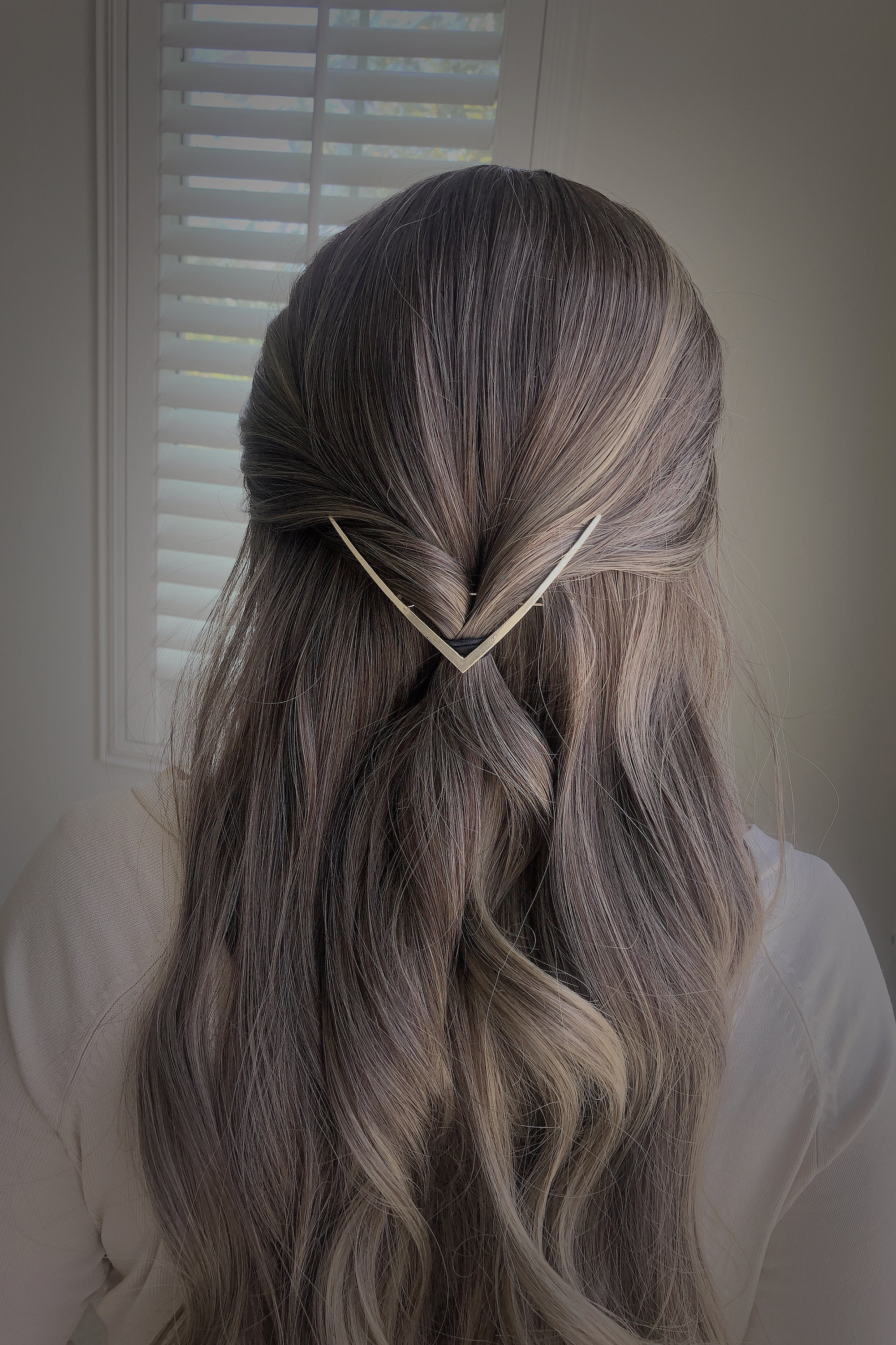 V Hair Clip Minimalist Hair Clip Bridesmaid Hair - Etsy V Hair Clip Minimalist Hair Clip Bridesmaid Hair - Etsy