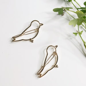 Minimal bird shaped hair clip hair barrette for nature animal lover