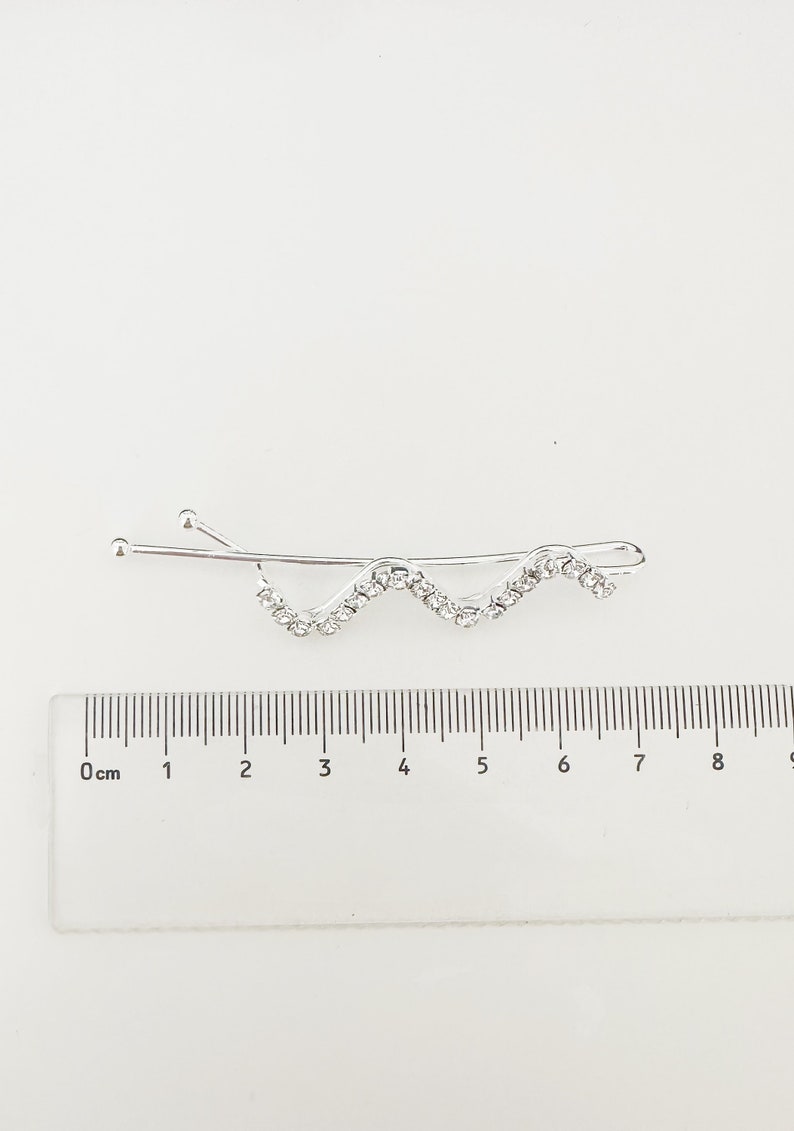 Dainty faux diamond wavy bobby pin for women's hair accessories image 10