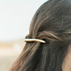 Minimalist extra long wavy thin bar hair clip, Gold asymmetric hair barrette, Modern women hair accessories large hair clips image 2