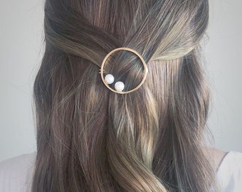 Pearl barrette Circle Geometric hair clip Metal Stylish Hair Clip Minimalist Hair Clips Gold Silver Circle clip Pearl hair clip Elegant
