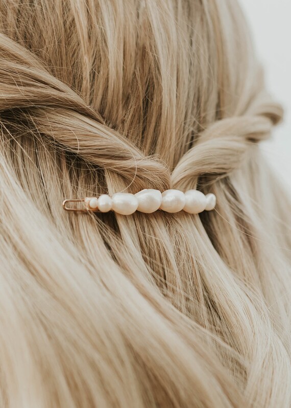 Pearl Barrette Hair Clip Large Pearl Barrette Pearl Barrette Bridal Pearl  Accessories for Hair Pearl Hair Accessories Wedding Pearl Trend — Dynamo