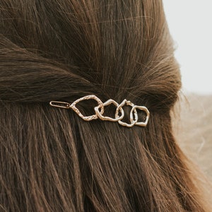 Minimalist four-ring hair clip, Gold or silver metal hair clip, Simple chain irregular circles hair clip hair accessories hair barrette image 2