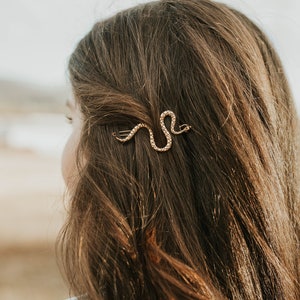 Snake hair clip hair accessories, Side-part hair accessories hair barrette, Metal hair clip, Gold and silver hair clip image 9