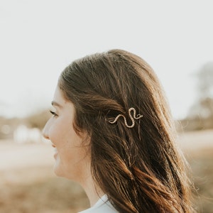 Snake hair clip hair accessories, Side-part hair accessories hair barrette, Metal hair clip, Gold and silver hair clip image 3
