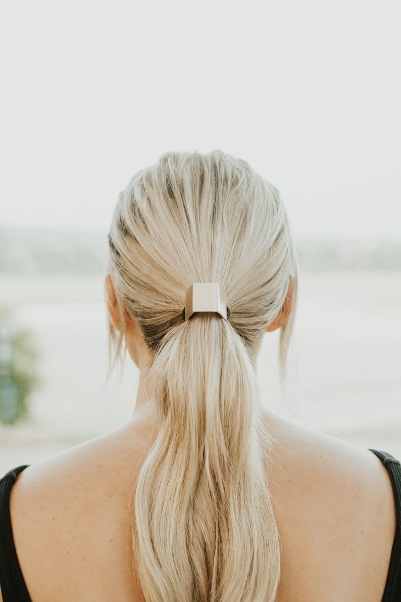 Geometric square ponytail holder elastic Minimalist hair tie in gold or silver Metal hair elastic ponytail holder hair band image 1