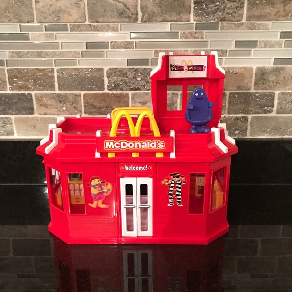 McDonald's Play Set Restaurant Carry House Drive Thru Vintage 2003- Very Good Condition!