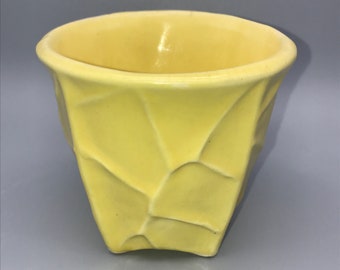 Adorable McCoy Yellow Cabbage Small Planter 1940's