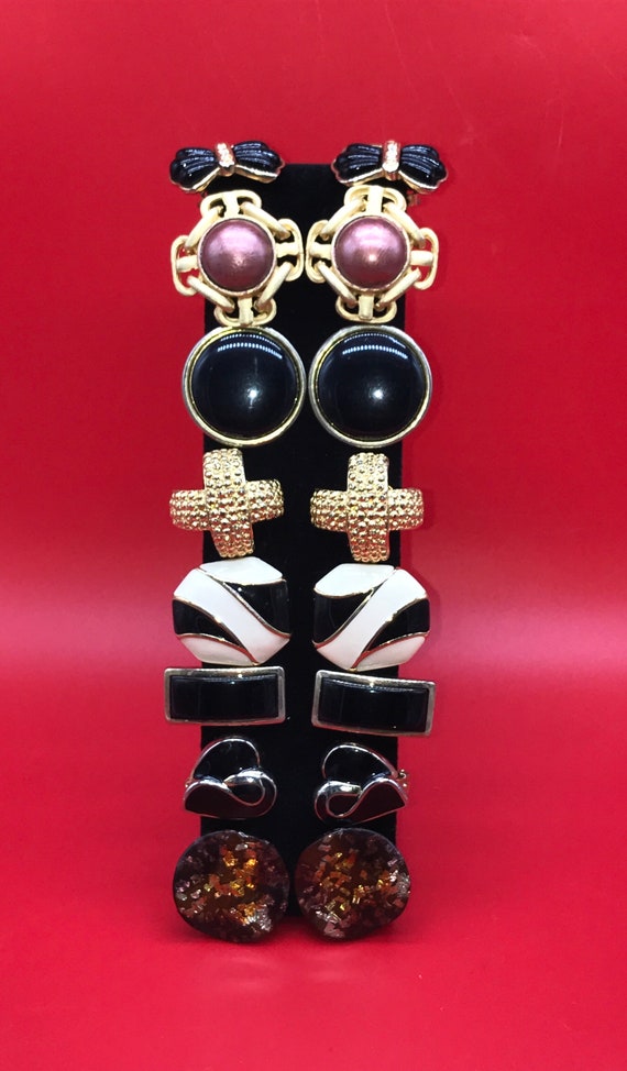 Your Choice of 1 Pair of Vintage Clip-on Earrings… - image 2