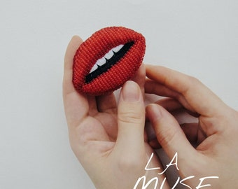Design red brooch lips for women / cute present for girl / large pin for dress / brooch for jackets or hats