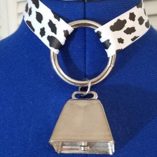 Cowprint Cowbell O ring choker collar
