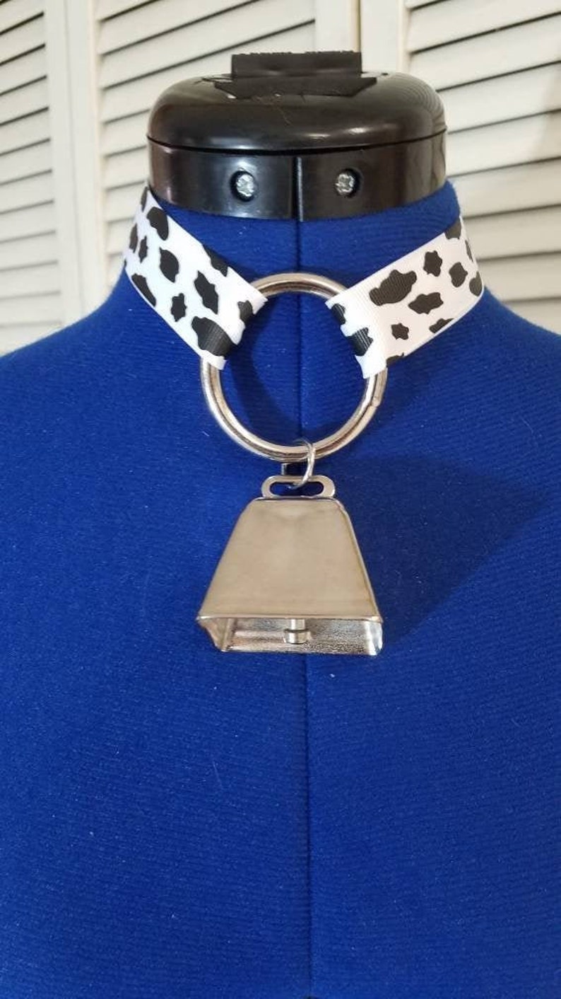 Cowprint Cowbell O ring choker collar image 1