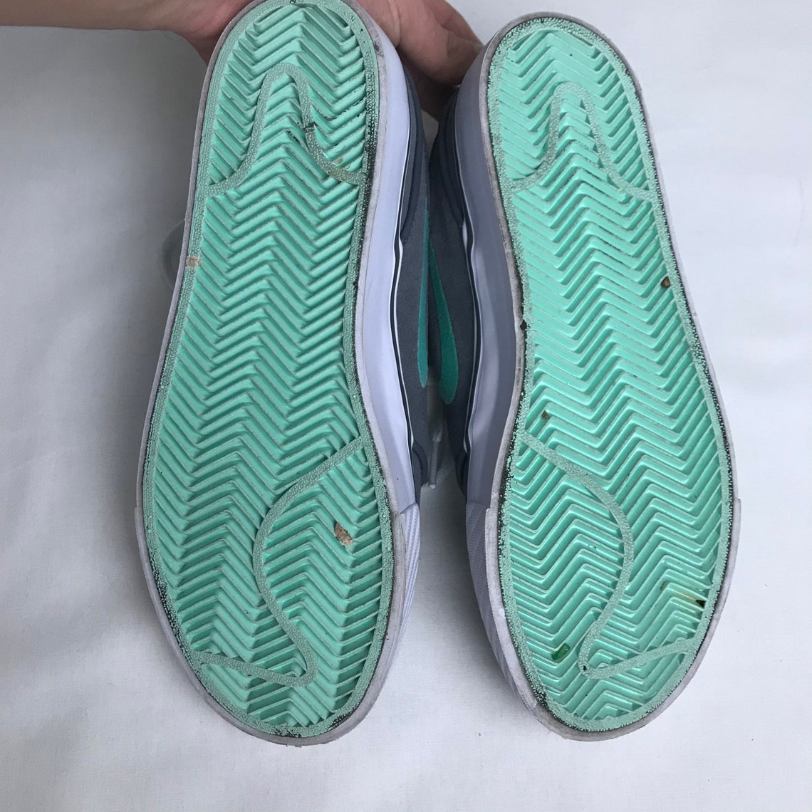 teal skate shoes