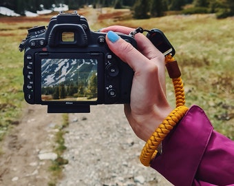 Camera wrist strap | Sunny Yellow | Paracord | made with Peak Design Anchor Links