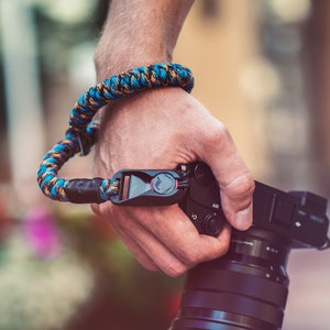 Camera wrist strap | City Lights | Paracord | made with Peak Design Anchor Links