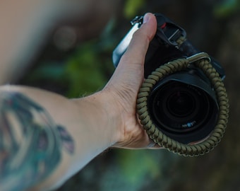 Camera wrist strap | Military Green | Paracord | made with Peak Design Anchor Links