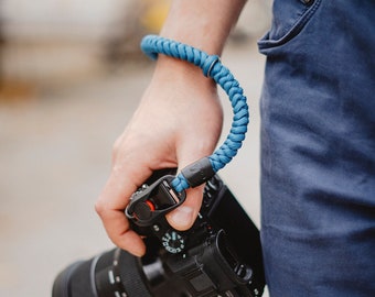 Camera wrist strap | Baby Blue | Paracord | made with Peak Design Anchor Links