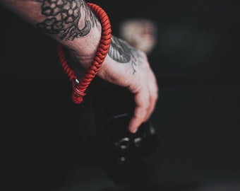 Kamera Handschlaufe | Leckeres Rot | Paracord | Gemacht mit Peak Design Anchor Links