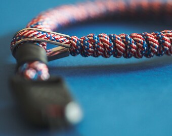 Camera wrist strap | Stars & Stripes | Paracord | made with Peak Design Anchor Links