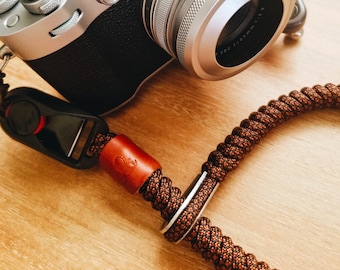 Camera wrist strap | Rust | Paracord | made with Peak Design Anchor Links