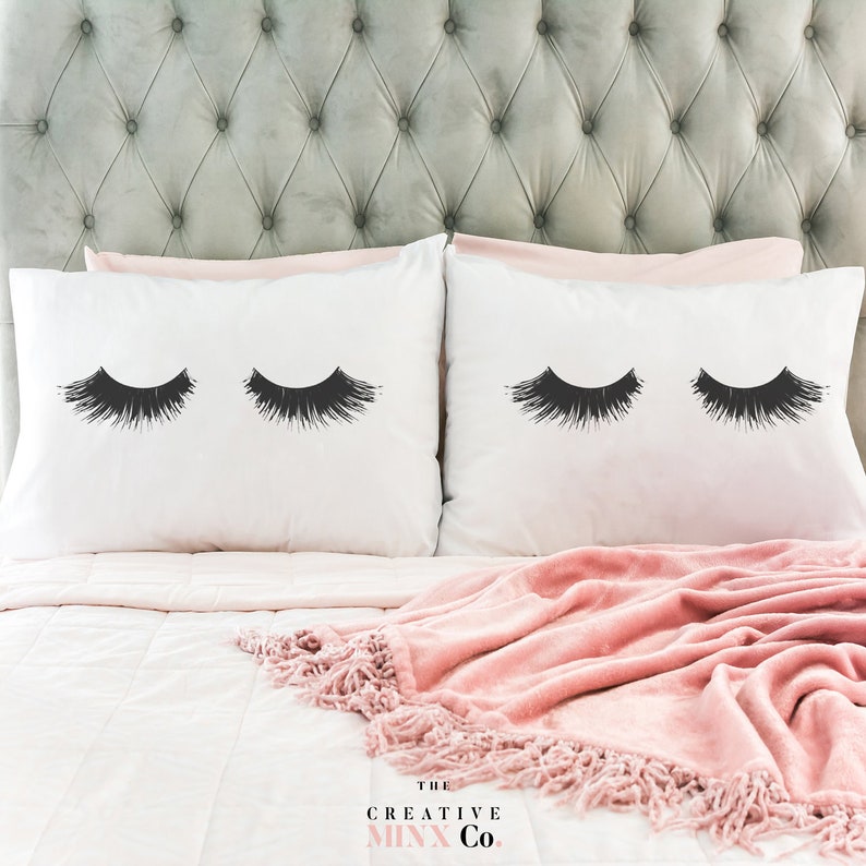 decorative bed pillows