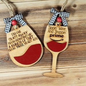 Wijn Ornament / Grappige wijnglas Ornament / Set van 2 wijn kerst ornament / Sippin Wijn &Shoppin Prime / Wijn Tumbler Ornament / Volwassen wijn