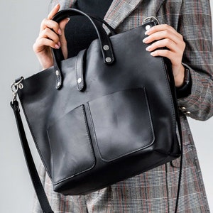 Zwarte leren tas, dames leren draagtas, gepersonaliseerde handtas, cadeau voor vrouw, crossbody tas, leren schoudertas, leren draagtas, cadeau