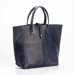 Mini-Leder-Einkaufstasche, Mini-Einkaufstasche, Mini-Umhängetasche, Umhängetasche Frau Tasche, Frau Einkaufstasche, Marine blau Tasche, personalisierte Tasche, Ledertasche