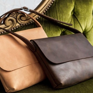 Mini fourre-tout en cuir, messager, mini sac fourre-tout, mini sac à bandoulière, sac bandoulière pour femme, sac fourre-tout pour femme, sac en cuir caramel, sac personnalisé