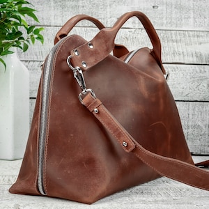 Man weekender bag, Leather travel bag, Carry-on baggage, Duffle leather bag, Crossbody bag, Sports bag, Unisex leather bag, Cognac bag image 5