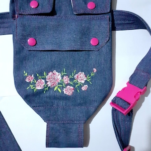 Housse en jean brodée pour sac de drainage pour néphrostomie avec une poche + variantes Veuillez m'indiquer le format : 250 ml, 500 ml ou 900 ml.