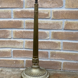 LOUIS XVI-stijl lampvoeten Franse bronzen koperen lamp uit de jaren 50