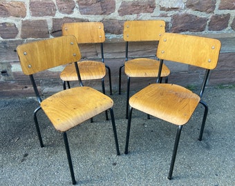 ref 124 Lot Of 4 industrial chairs vintage school communities MULLCA DELAGRAVE tube & french wood School chairs 60s