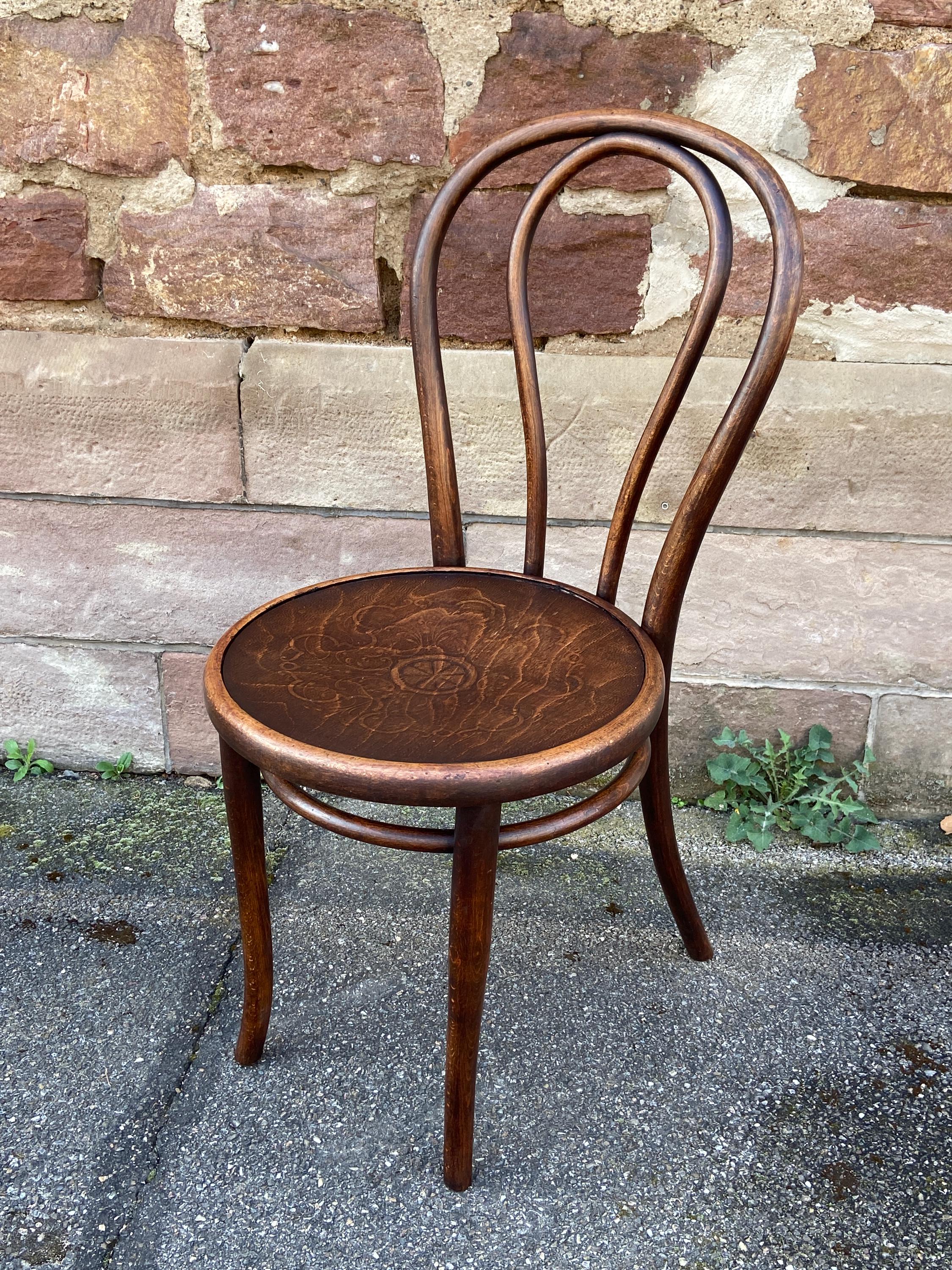 Ref 844 Viennese Café Bistro Chair THONET Nr 18 Bugholzstuhl