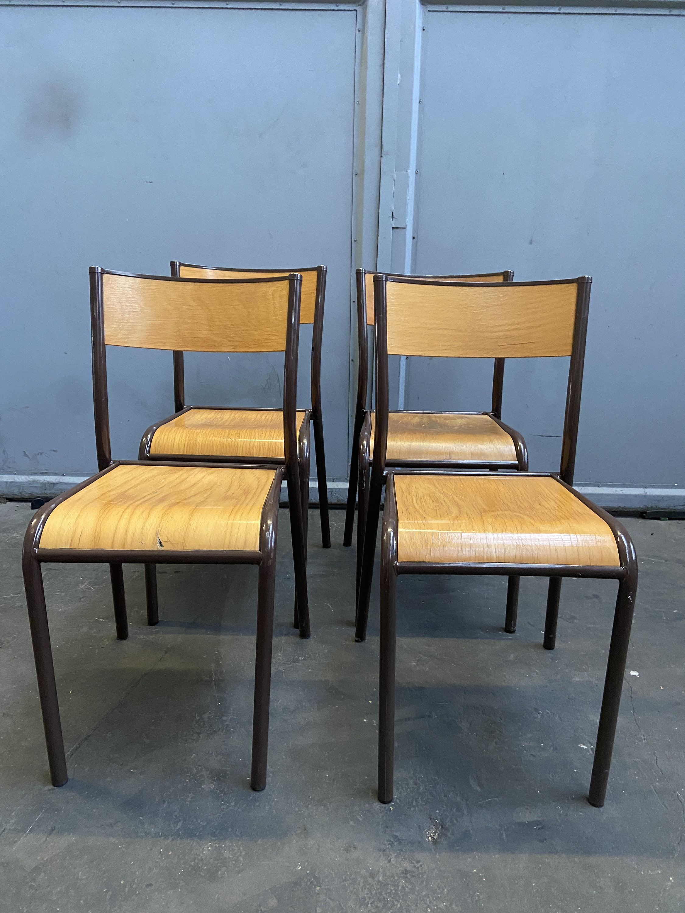 Lot de 4 Chaises d'école Multicolore Industrielle École Vintage Collectivités Mullca Delagrave 1970 
