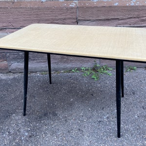 coffee table French cocktail vintage laminate design 1960 Scandinavian base