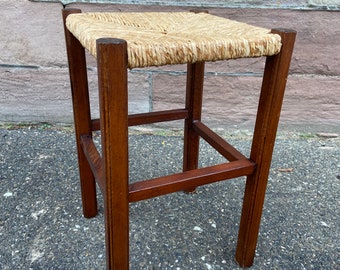 Réf 228 Stool Tabouret repose-pieds ancien Rattan French vintage stool 1940s