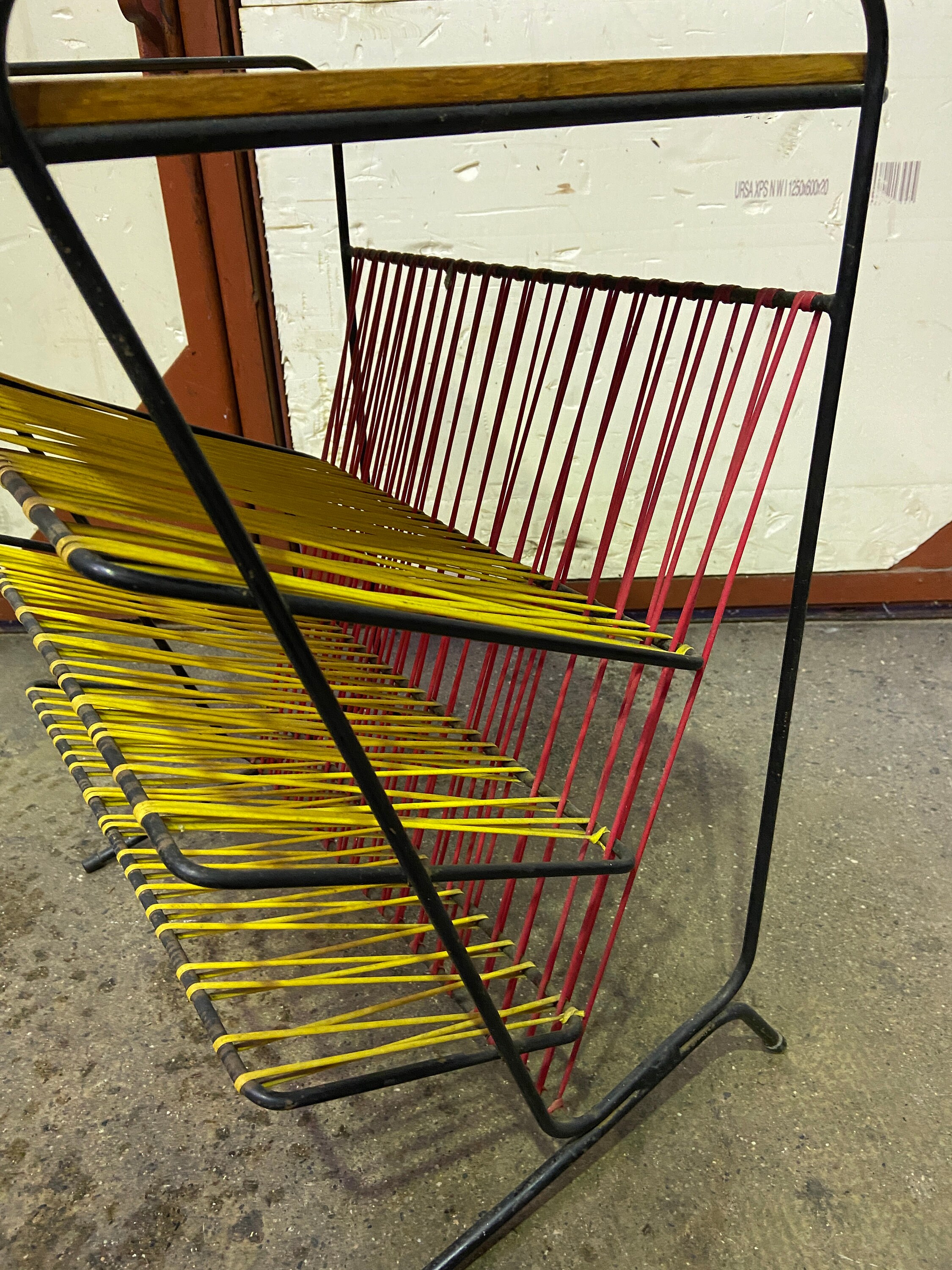 Console Porte Revues Scoubidou Mid-Century Vintage Magazine Rack