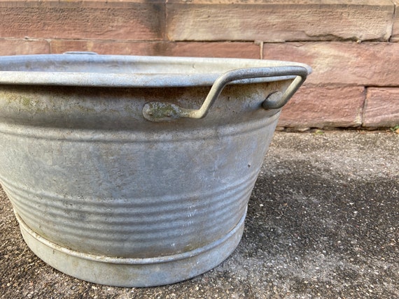 Très Grande Bassine Vintage En Zinc 80 Litres French Tub From Thre