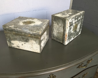 Vintage metal boxes canister / lid