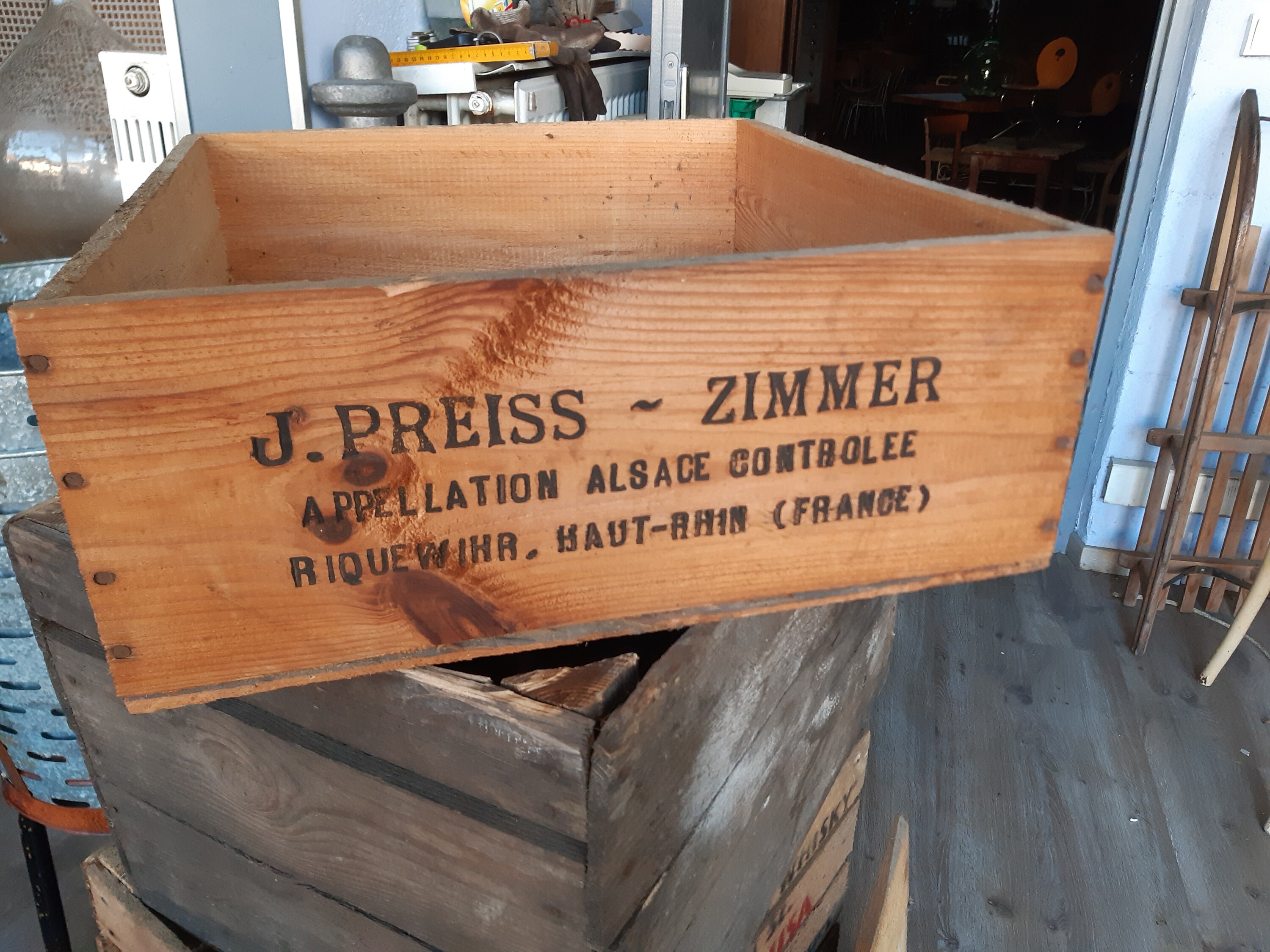 Caisse Vintage en Bois Vin Alsace - Wooden Crates W Ad