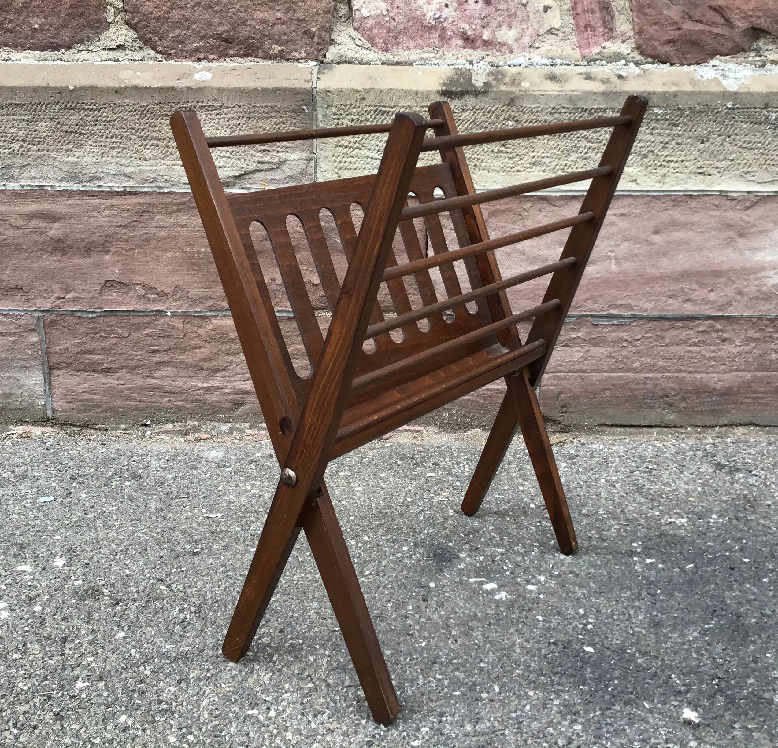 Porte Revue Design Scandinave Braakman Pour Pastoe Années 50.