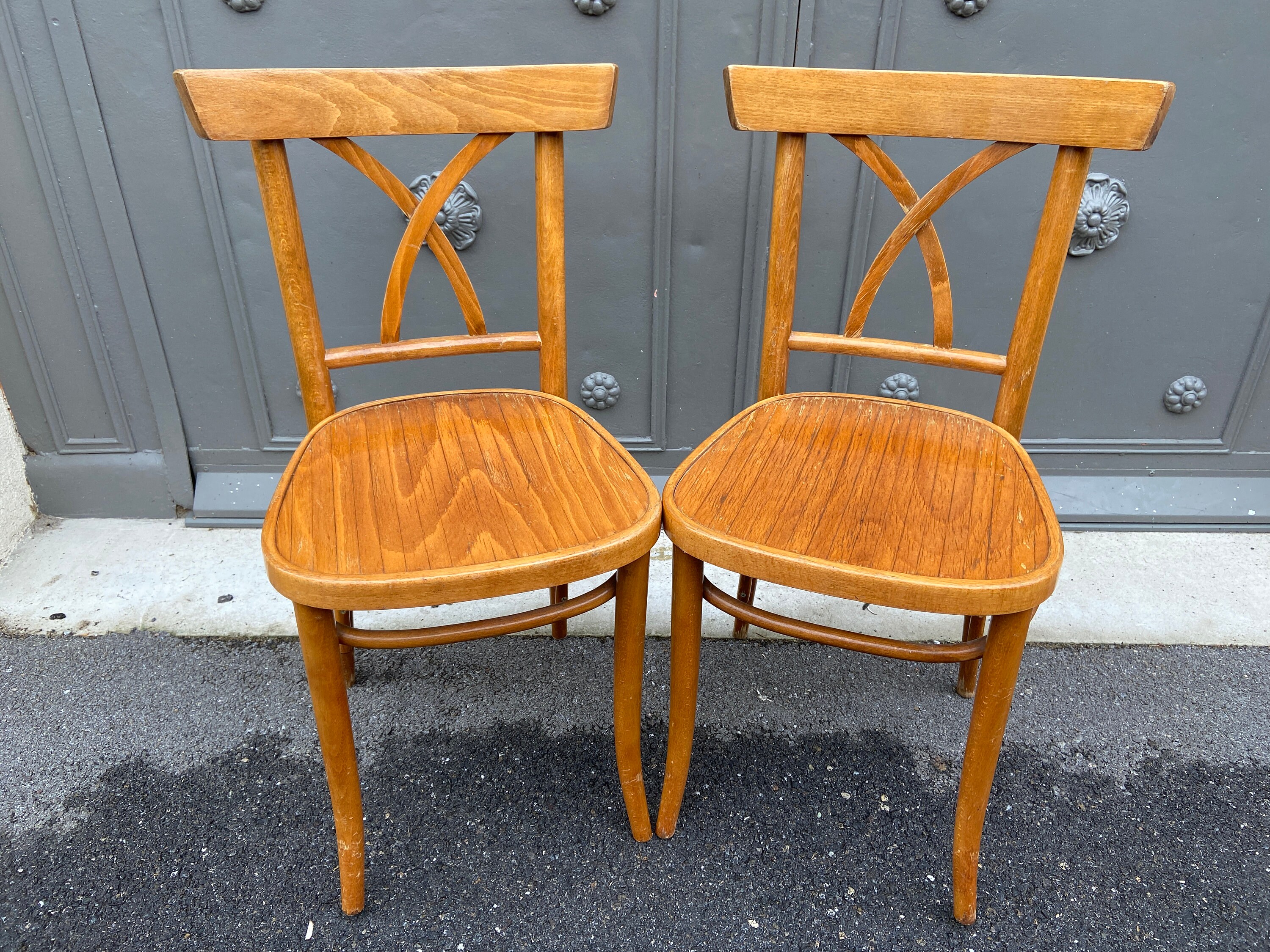 Réf 927 Paire de Chaises Café Bistrot Thonet Bistro Chair Vintage Thonet Tuna Bentwood 1960 French D